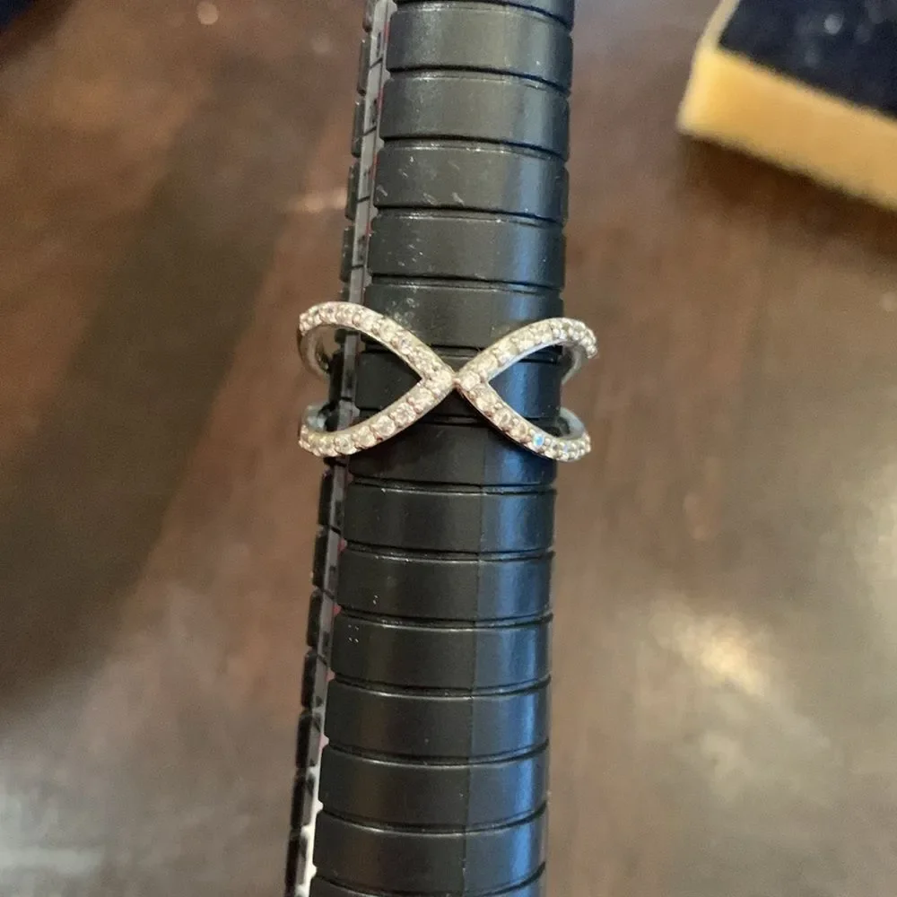 Elegant infinity ring with two overlapping bands 7